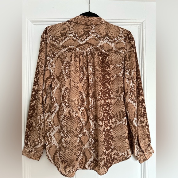 H&M Snakeskin Brown Blouse - Picture 3 of 4